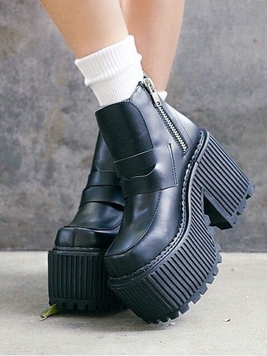 UNIF Shoes - NWT UNIF Leather Black Platform Boots Side Zip real leather size us 8 womens